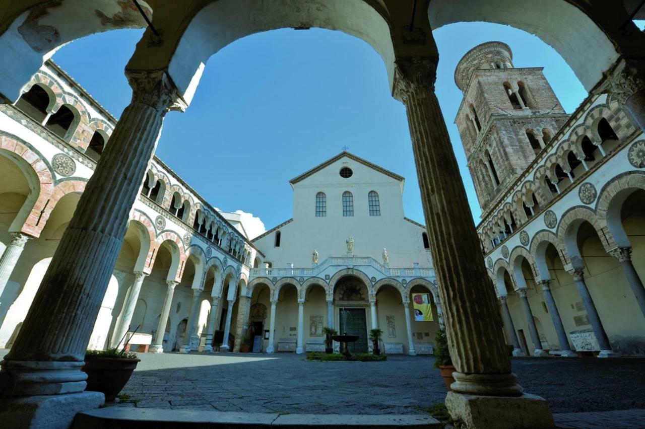 "Il Turista" Holiday Home Salerno Exterior foto